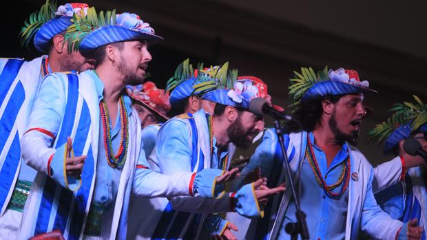 Grandes nombres del Carnaval se vuelcan con el Nazareno