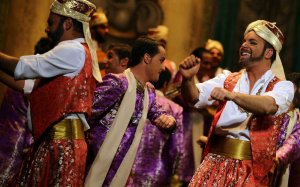 'Bollywood' anima la segunda semifinal en el Muñoz Seca