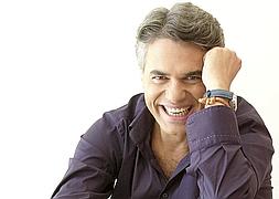 Agustín Bravo se convierte en protagonista incluso con el telón echado