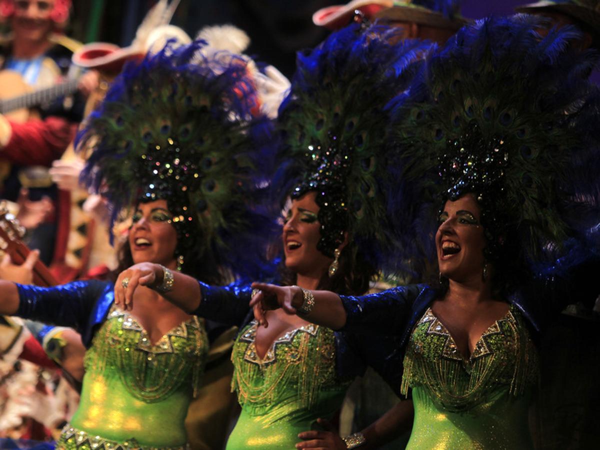 Oviedo se gastará más de 40.000 euros para disfrutar del Carnaval de Cádiz