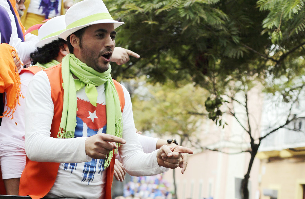 Todas las miradas entre la Cabalgata del Humor y el cielo