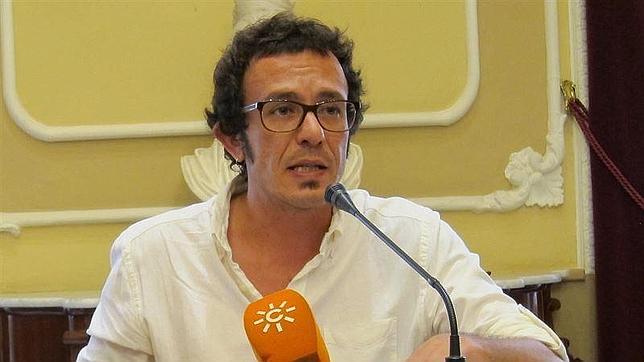 'Kichi' llora «como un chiquillo» con el pasodoble de la comparsa de Germán García
