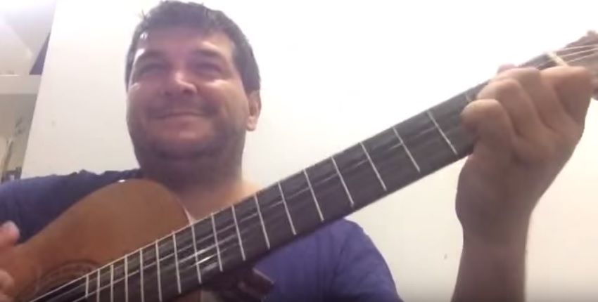 Vídeo: Remolino canta en Youtube el pasodoble de su chirigota tras anunciar su baja