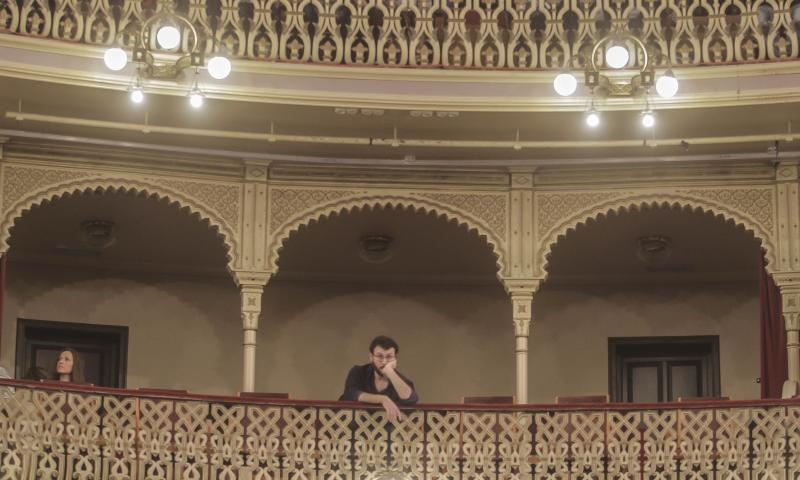 El palco se queda vacío