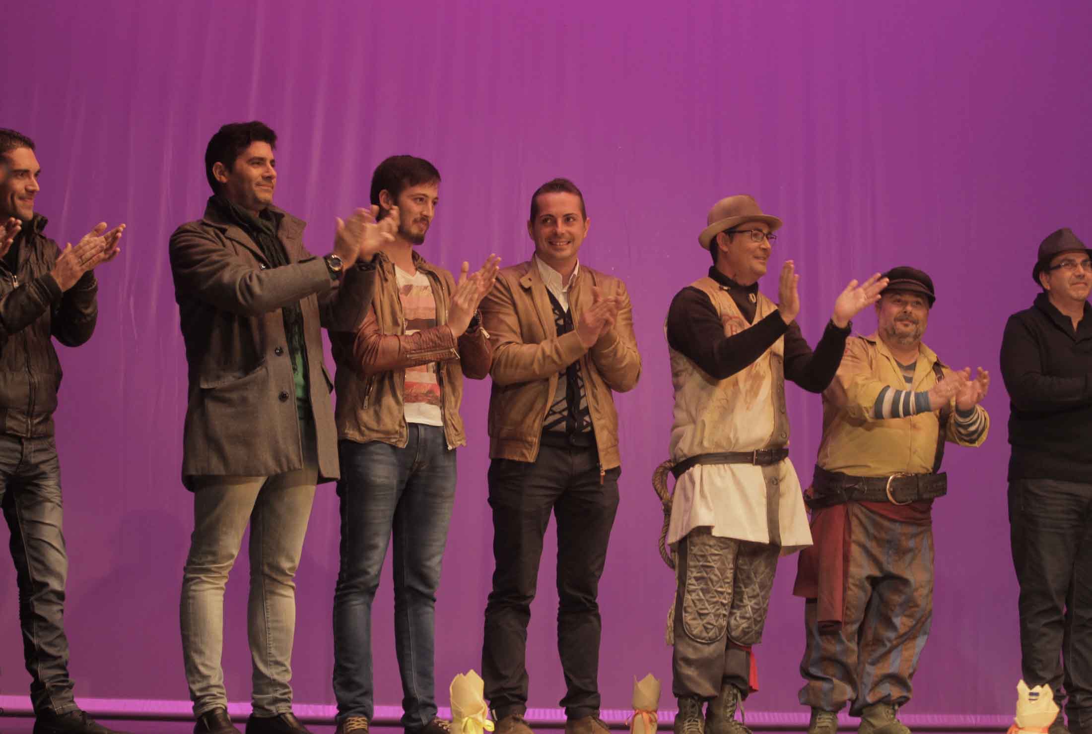 Homenaje a los punteados de las comparsas