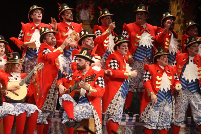 Actuación del coro Y, sin embargo, te quiero Carnaval de Cádiz