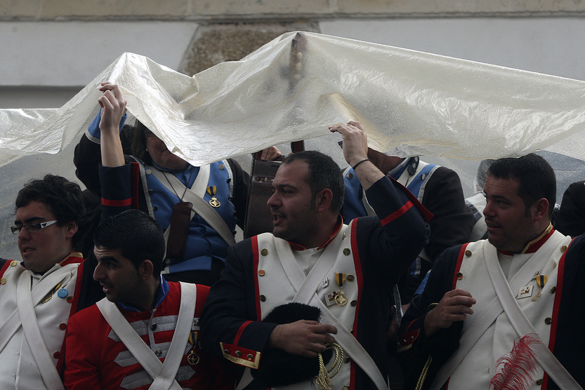 La lluvia se alía con Doña Cuaresma