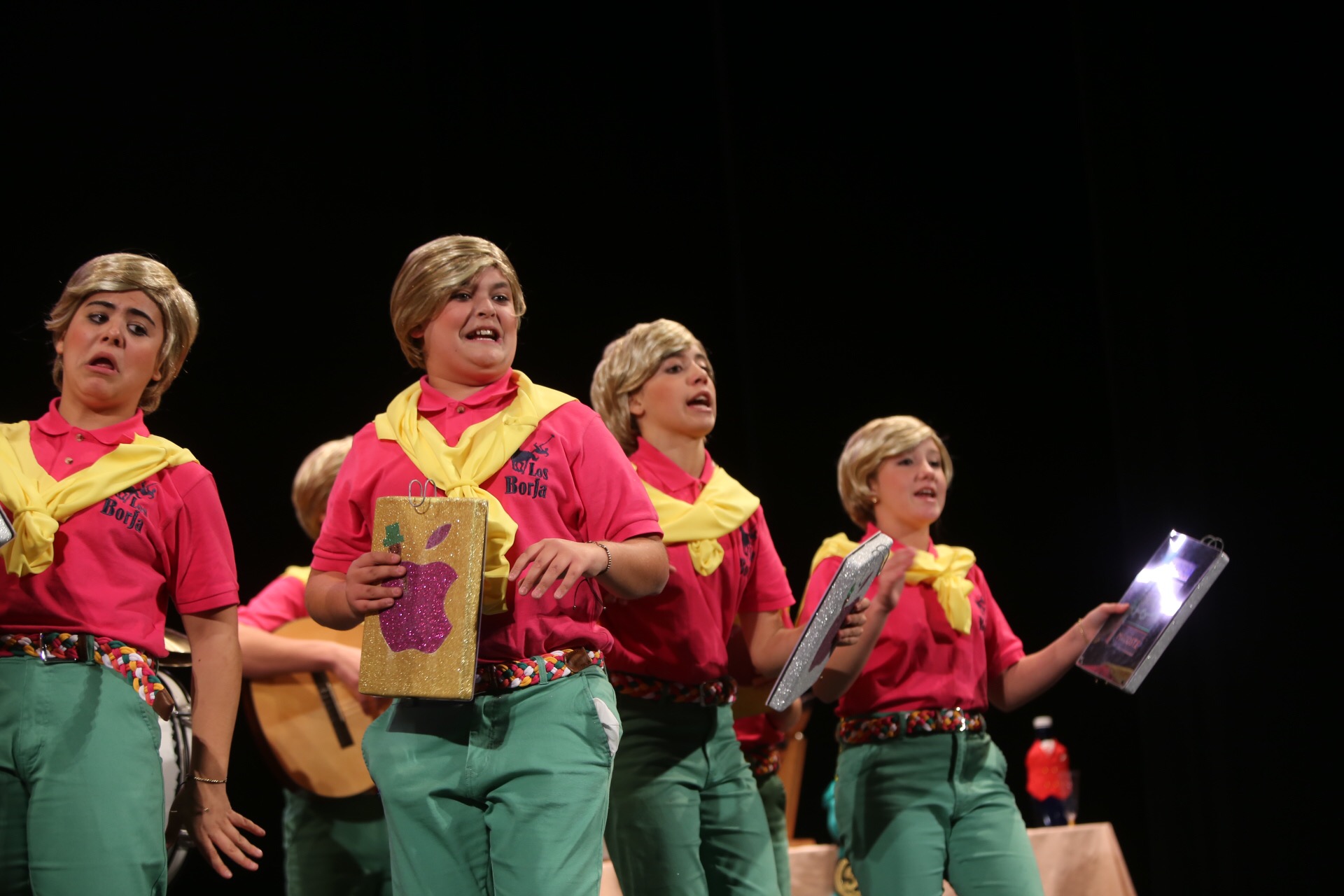 Los infantiles adelantan el inicio del Concurso del Falla con el teatro lleno