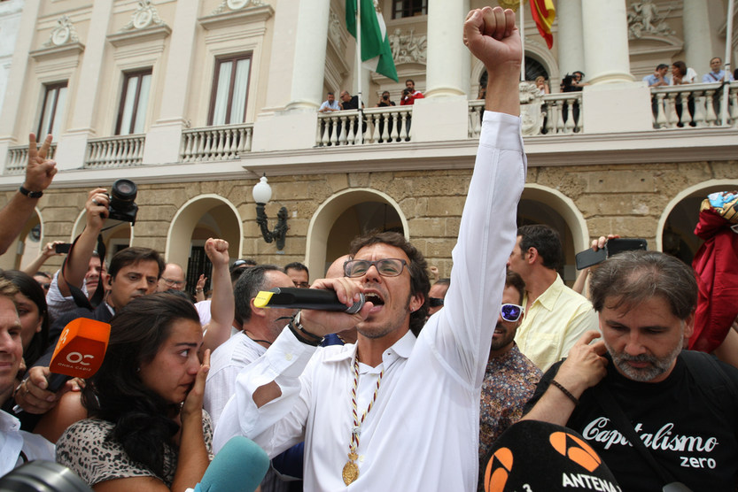 Kichi lleva el Carnaval de Cádiz a la campaña electoral