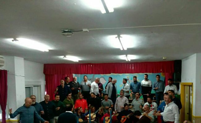 Coro El tango se escribe con tiza