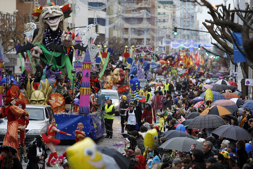 La cabalgata pierde cinco carrozas y será temática