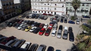 El solar del Museo del Carnaval se convierte en el 'parking' de La Viña