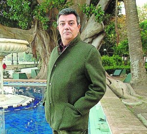Quiñones, reelegido presidente de los antifaces de oro