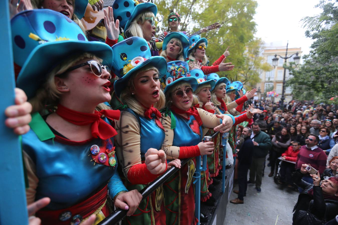 «No» sin fisuras al Carnaval de Cádiz con fecha fija