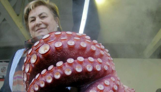 Puerto Real da la bienvenida al Carnaval con la I Pulpada Popular