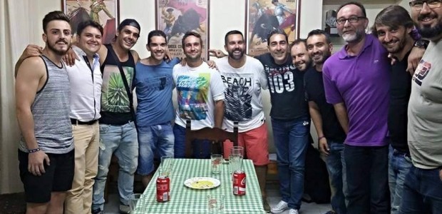 Un cantaor flamenco onubense completa el grupo de Martínez Ares para el Carnaval de Cádiz 2016