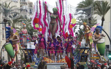 Cádiz, lugar de encuentro del Carnaval en 2012