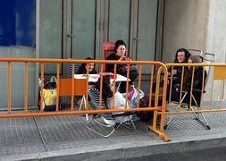 A la espera de que abran las taquillas