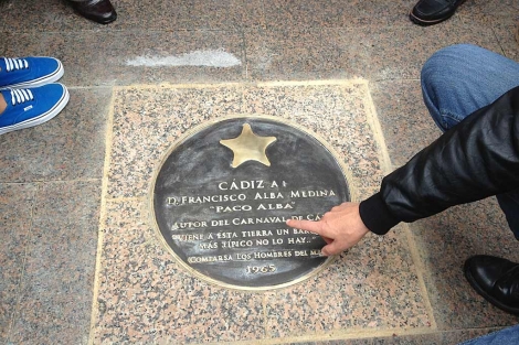 El Falla acogerá este viernes un homenaje al creador de la comparsa, Paco Alba, en el 40 aniversario de su muerte