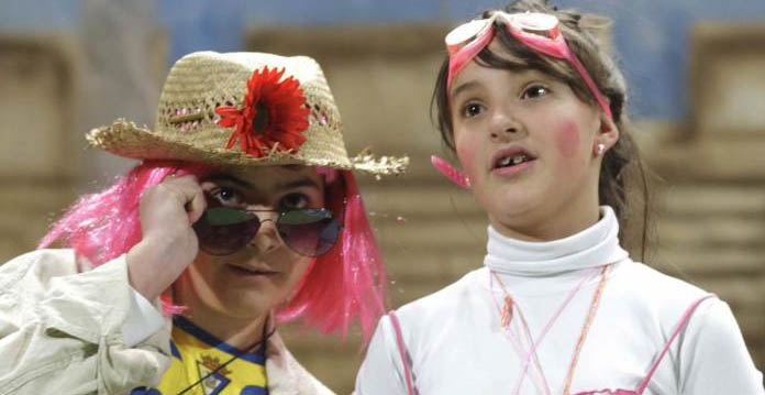 Los escolares gaditanos pasan su reválida carnavalesca
