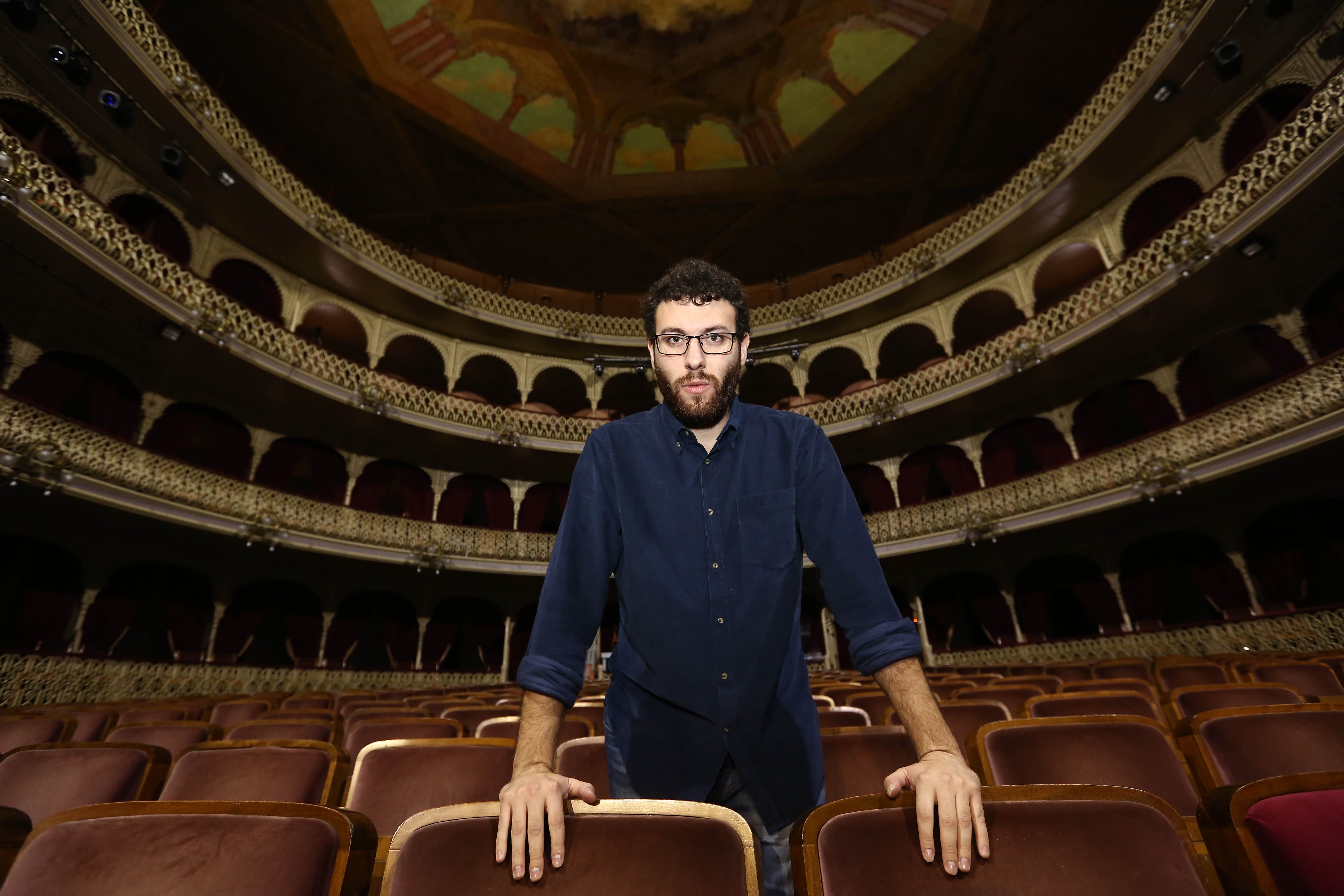 Adrián Martínez de Pinillos: «Quién me iba a decir que me iban a cantar en el Falla, para bien o para mal»
