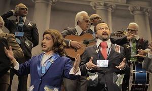 La chirigota de Vera Luque vuelve a por la mayoría absoluta al Falla