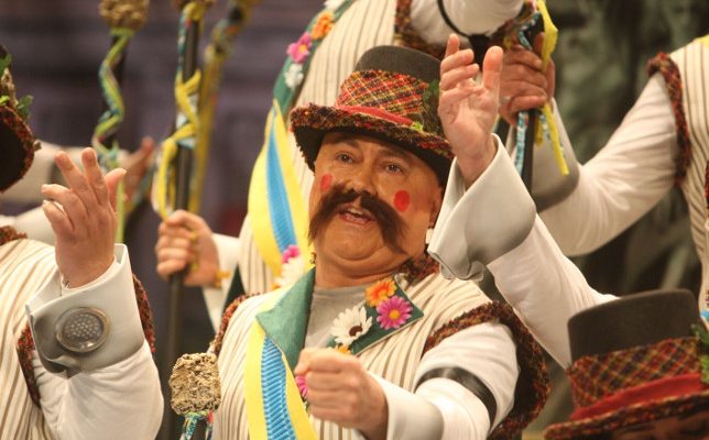 Actuación del coro La Comuna. Carnaval de Cádiz 2018