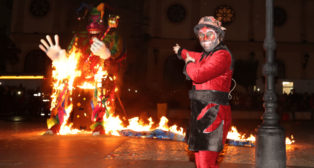 Quema del Dios Momo en el Carnaval