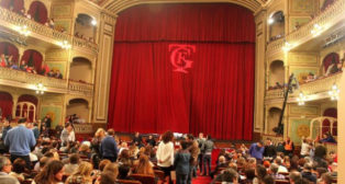 El Falla es el templo del Carnaval de Cádiz.